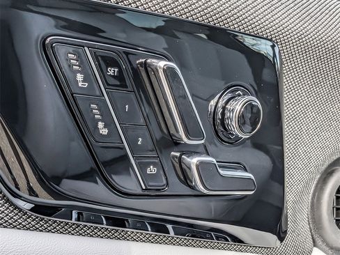 New 2026 Cadillac Optiq Luxury 1 image 10