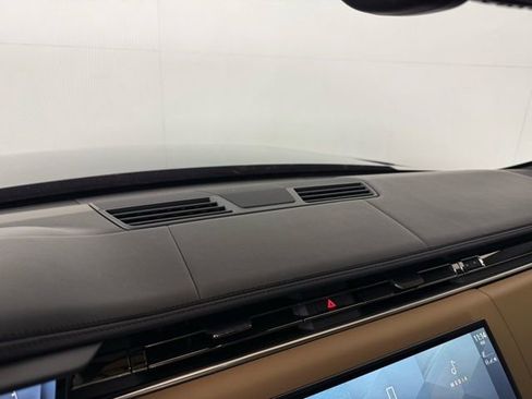 Used 2023 Land Rover Range Rover Sport SE Dynamic image 33