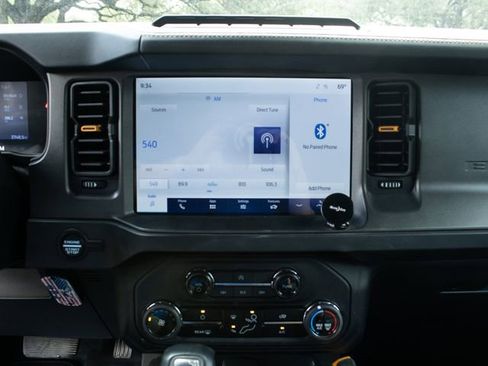 Used 2024 Ford Bronco Badlands image 17