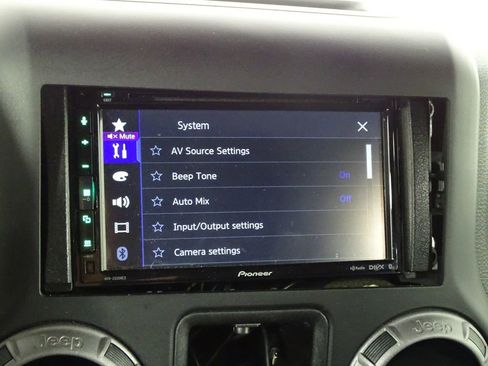 Used 2017 Jeep Wrangler Unlimited Sport w/ Connectivity Group image 29