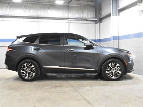Used 2024 Kia Sportage EX FWD image 30