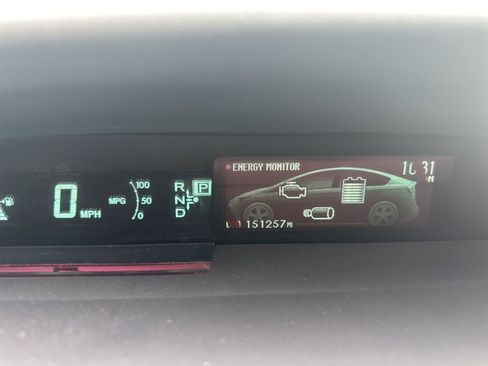 Used 2012 Toyota Prius Three w/ Solar Roof Pkg FWD image 16