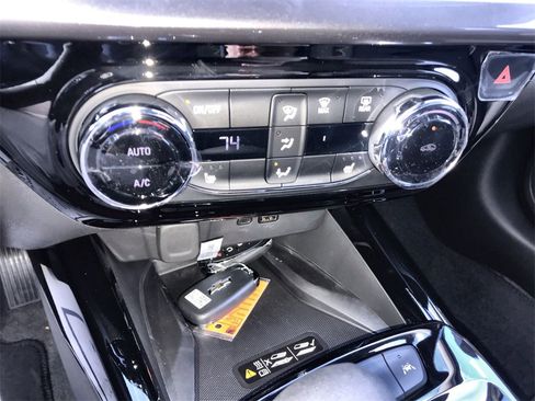 New 2026 Chevrolet Trax ACTIV w/ Sunroof Package image 17