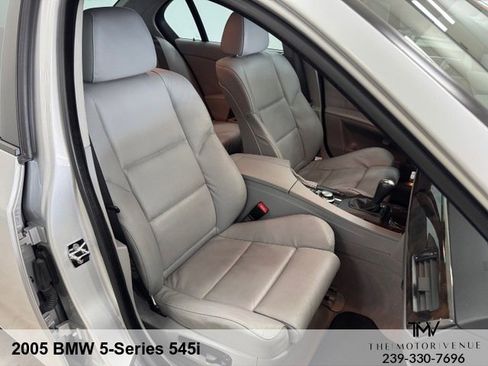 Used 2005 BMW 545i Sedan image 30