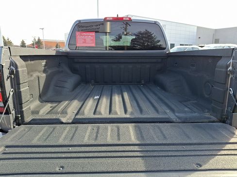 Used 2023 Nissan Frontier S w/ Technology Package image 28