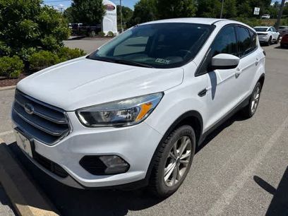 Used 2017 Ford Escape SE