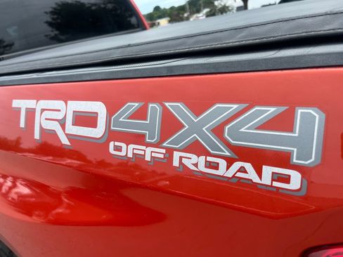 Used 2018 Toyota Tundra Limited w/ Limited Premium Package AWD/4WD image 41