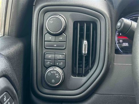 Certified 2024 Chevrolet Silverado 2500 Custom w/ Custom Value Package image 33