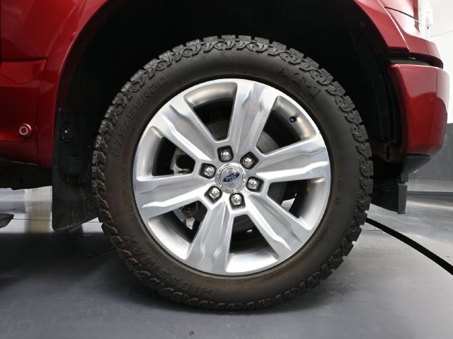 Used 2019 Ford F150 Platinum w/ Equipment Group 701A Luxury AWD/4WD image 12