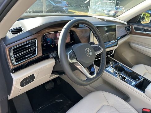 New 2026 Volkswagen Atlas SE FWD image 22