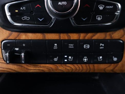 Used 2015 RAM 2500 Longhorn w/ Convenience Group image 39