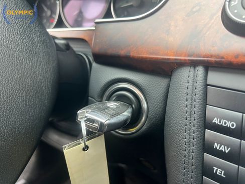 Used 2006 Mercedes-Benz CLS 500 w/ AMG Sport Pkg image 38