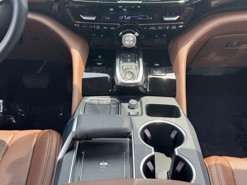 Certified 2024 Acura MDX SH-AWD w/ Technology Package image 17