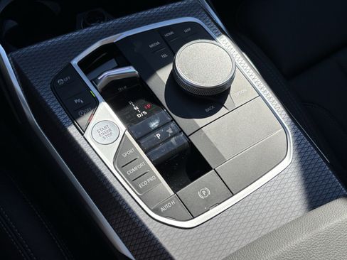 Used 2026 BMW 330i Sedan w/ M Sport Package image 29