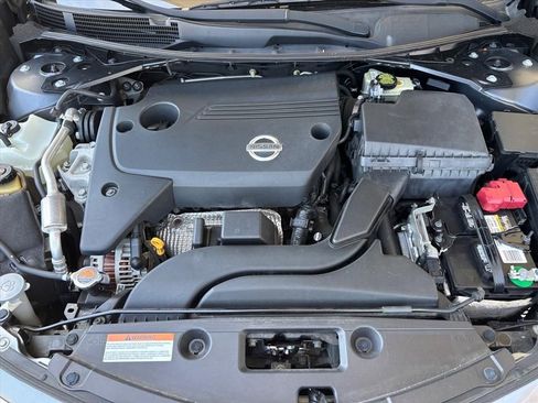 Used 2015 Nissan Altima 2.5 S w/ Sport Value Package image 29