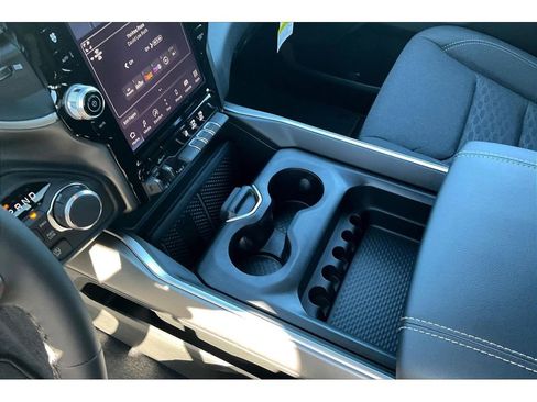 New 2026 RAM 1500 Big Horn AWD/4WD image 8