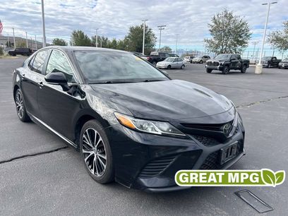 Used 2018 Toyota Camry SE w/ Convenience Package