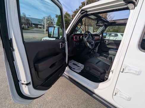 Certified 2022 Jeep Wrangler Unlimited Rubicon w/ Steel Bumper Group image 8