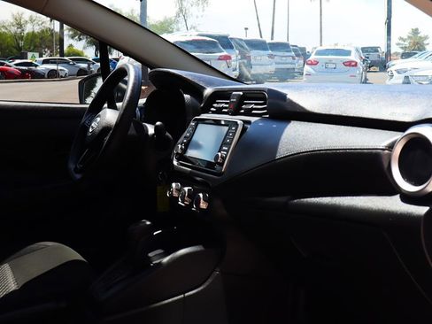 Used 2024 Nissan Versa S w/ Trunk Package FWD image 30