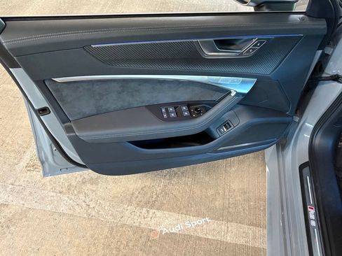 Used 2021 Audi RS 6 AWD/4WD image 18