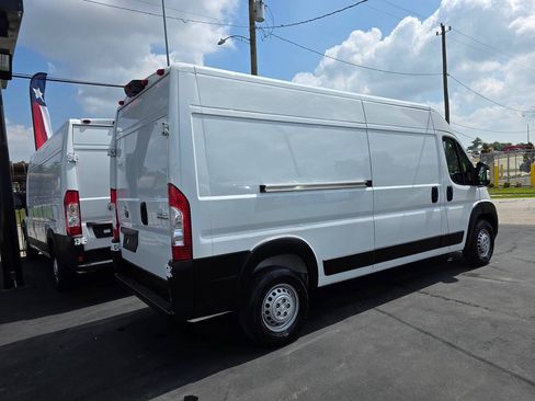 Used 2024 RAM ProMaster 2500 w/ Safety Group FWD image 7