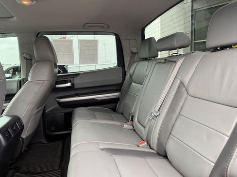 Used 2018 Toyota Tundra Limited w/ Limited Premium Package AWD/4WD image 20