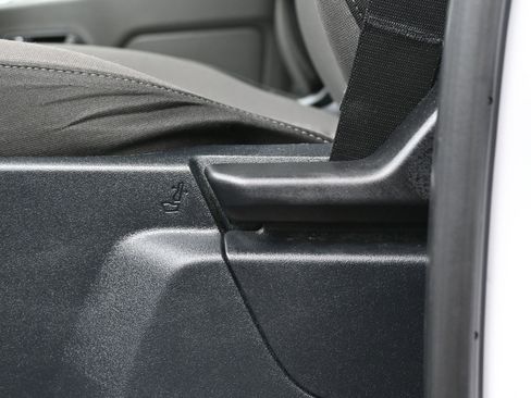 Used 2023 Ford Transit 350 XLT image 9