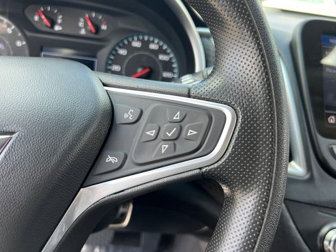 Used 2022 Chevrolet Malibu LS image 25