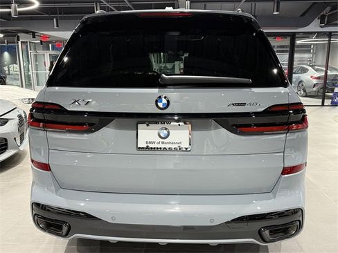 Used 2026 BMW X7 xDrive40i w/ M Sport Package image 6