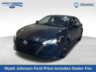 Used 2023 Nissan Altima 2.5 SR w/ SR Premium Package