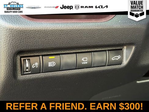 Used 2019 Toyota RAV4 Limited w/ Advanced Technology Package image 20