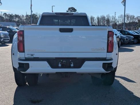 Certified 2022 Chevrolet Silverado 3500 High Country w/ Snow Plow Prep/Camper Package AWD/4WD image 4