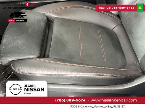 Used 2023 Mercedes-Benz GLA 35 AMG 4MATIC w/ Premium Package image 16