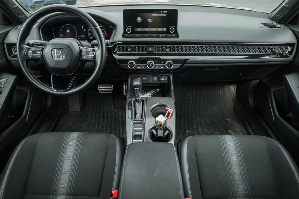 Used 2023 Honda Civic Sport image 17