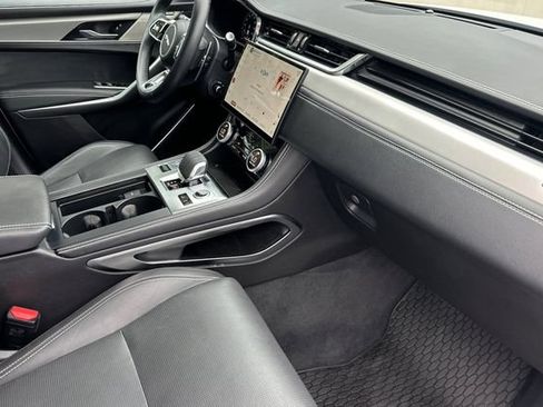 Certified 2026 Jaguar F-PACE R-Dynamic S AWD/4WD image 15