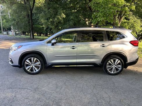 Certified 2022 Subaru Ascent Limited w/ Technology Package AWD/4WD image 5