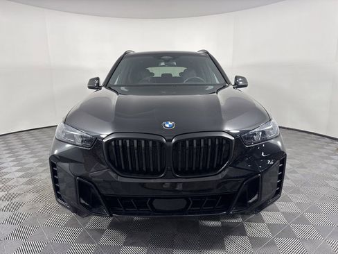 Used 2024 BMW X5 xDrive40i w/ M Sport Package image 2