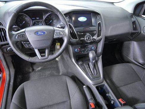Certified 2018 Ford Focus SEL w/ Cold Weather Package FWD image 4