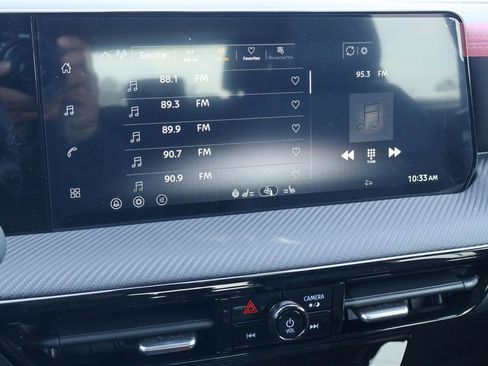 New 2026 Nissan Kicks SR image 4