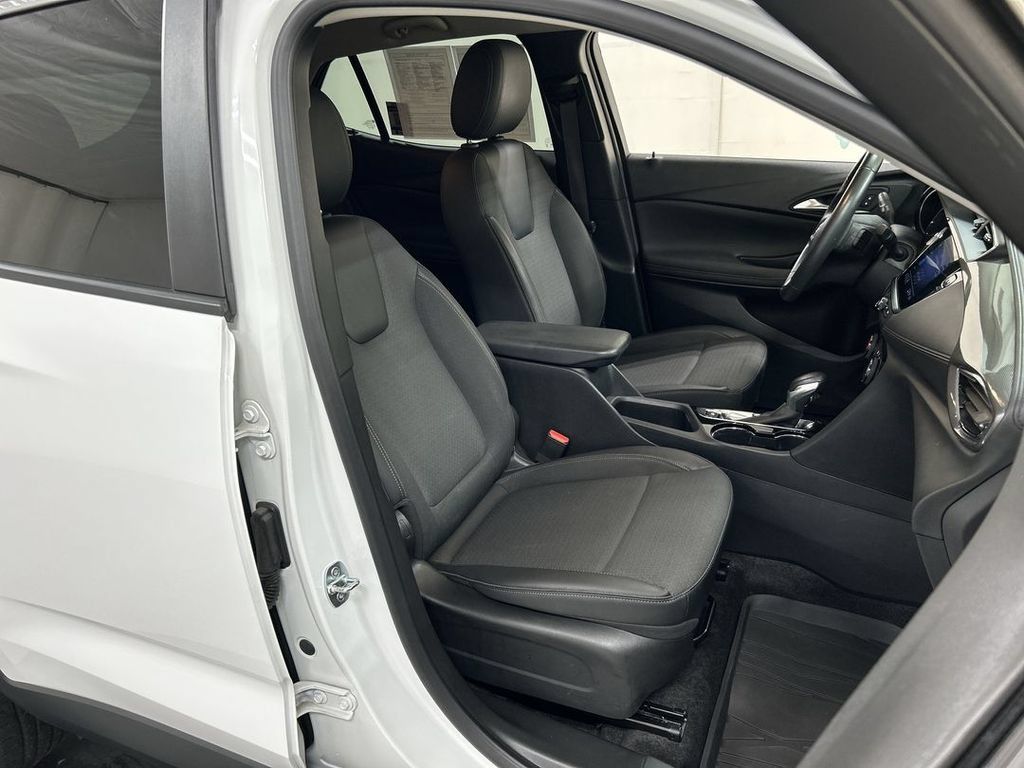 Certified 2023 Buick Encore GX Preferred w/ Cold Weather Comfort Package AWD/4WD image 22