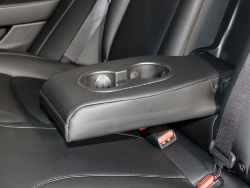 Used 2020 Tesla Model 3 Performance image 31