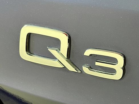 Used 2022 Audi Q3 2.0T Premium image 10