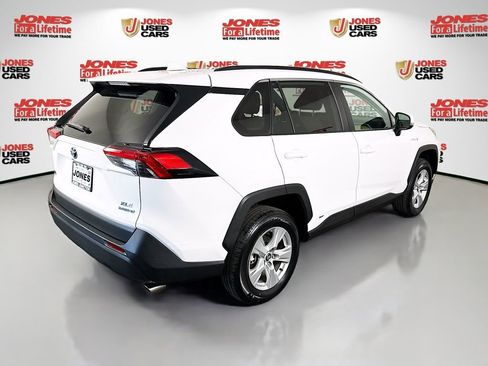 Certified 2020 Toyota RAV4 XLE w/ All Weather Liner Package image 16