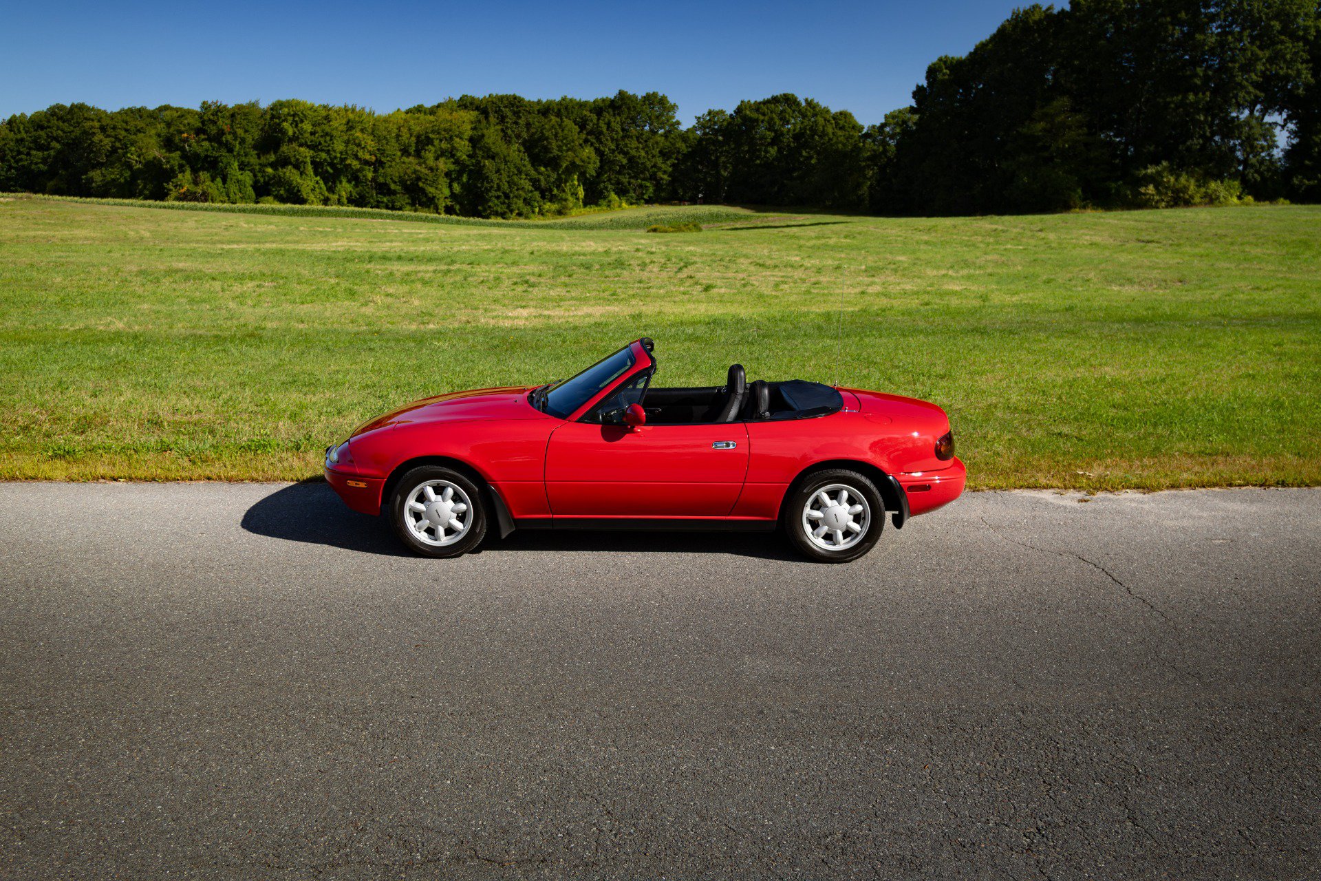 Used 1990 MAZDA MX-5 Miata RWD image 25