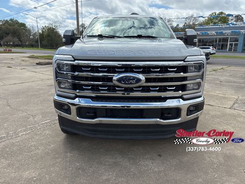 Used 2023 Ford F250 Lariat w/ Lariat Ultimate Package AWD/4WD image 7