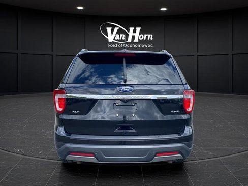 Used 2019 Ford Explorer XLT w/ Equipment Group 202A AWD/4WD image 6