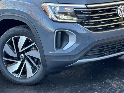 New 2026 Volkswagen Atlas SEL image 3