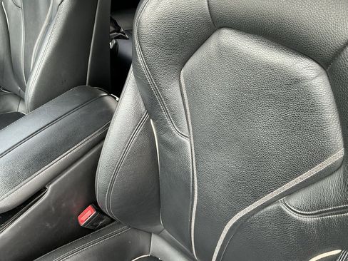 Used 2018 BMW 530e 530e iPerformance image 5