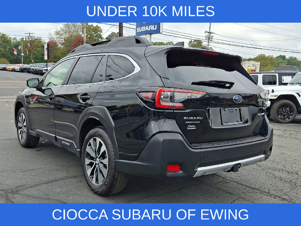 Used 2025 Subaru Outback Limited AWD/4WD image 7