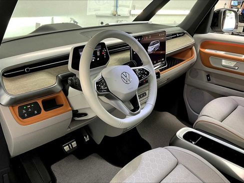 New 2025 Volkswagen ID. Buzz 1st Edition image 8